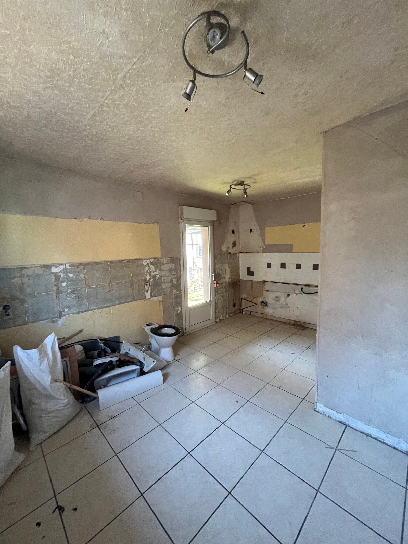 Travaux de rénovation électrique à Strasbourg – mise aux normes et modernisation de vos installations