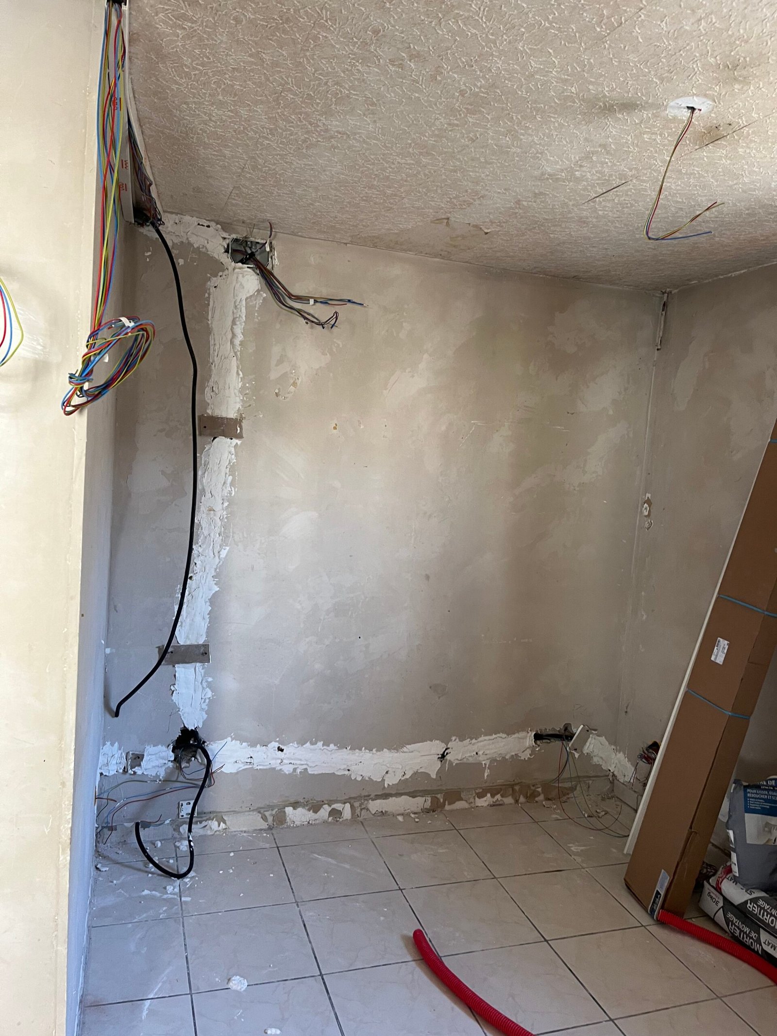 Travaux de rénovation électrique à Strasbourg – mise aux normes et modernisation de vos installations