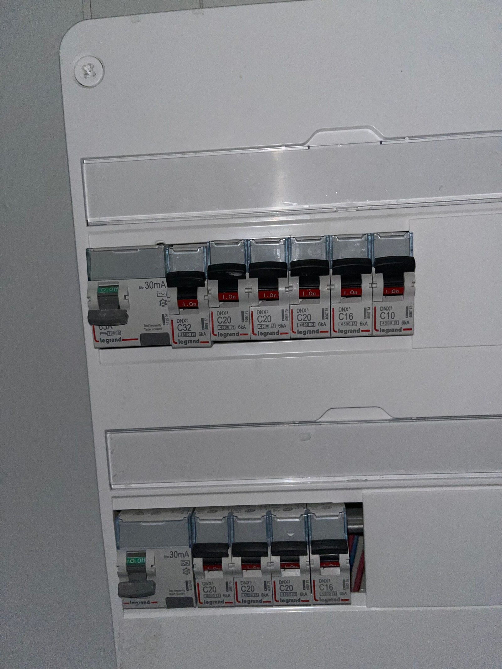 Travaux de rénovation électrique à Strasbourg – mise aux normes et modernisation de vos installations