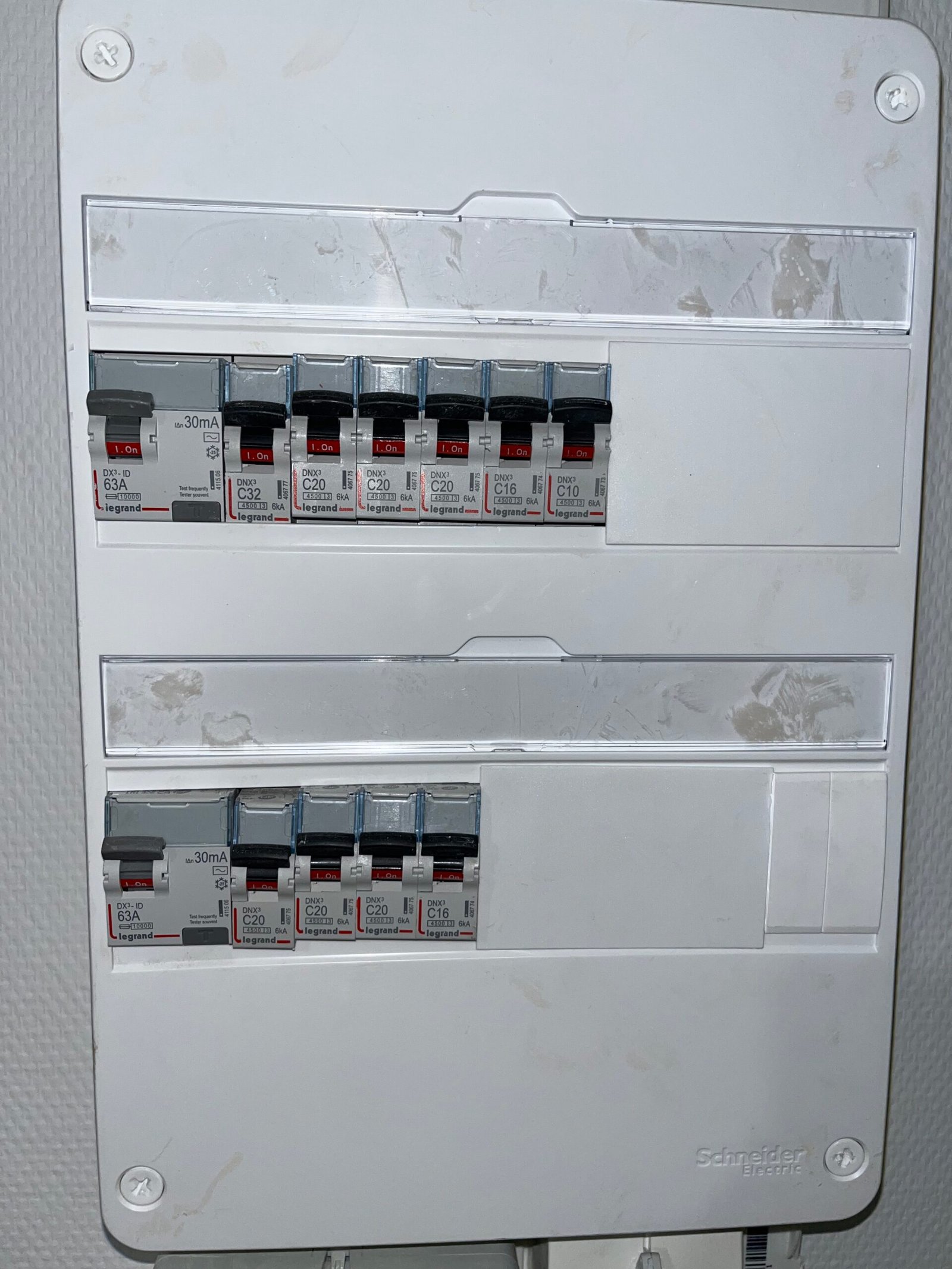 Travaux de rénovation électrique à Strasbourg – mise aux normes et modernisation de vos installations