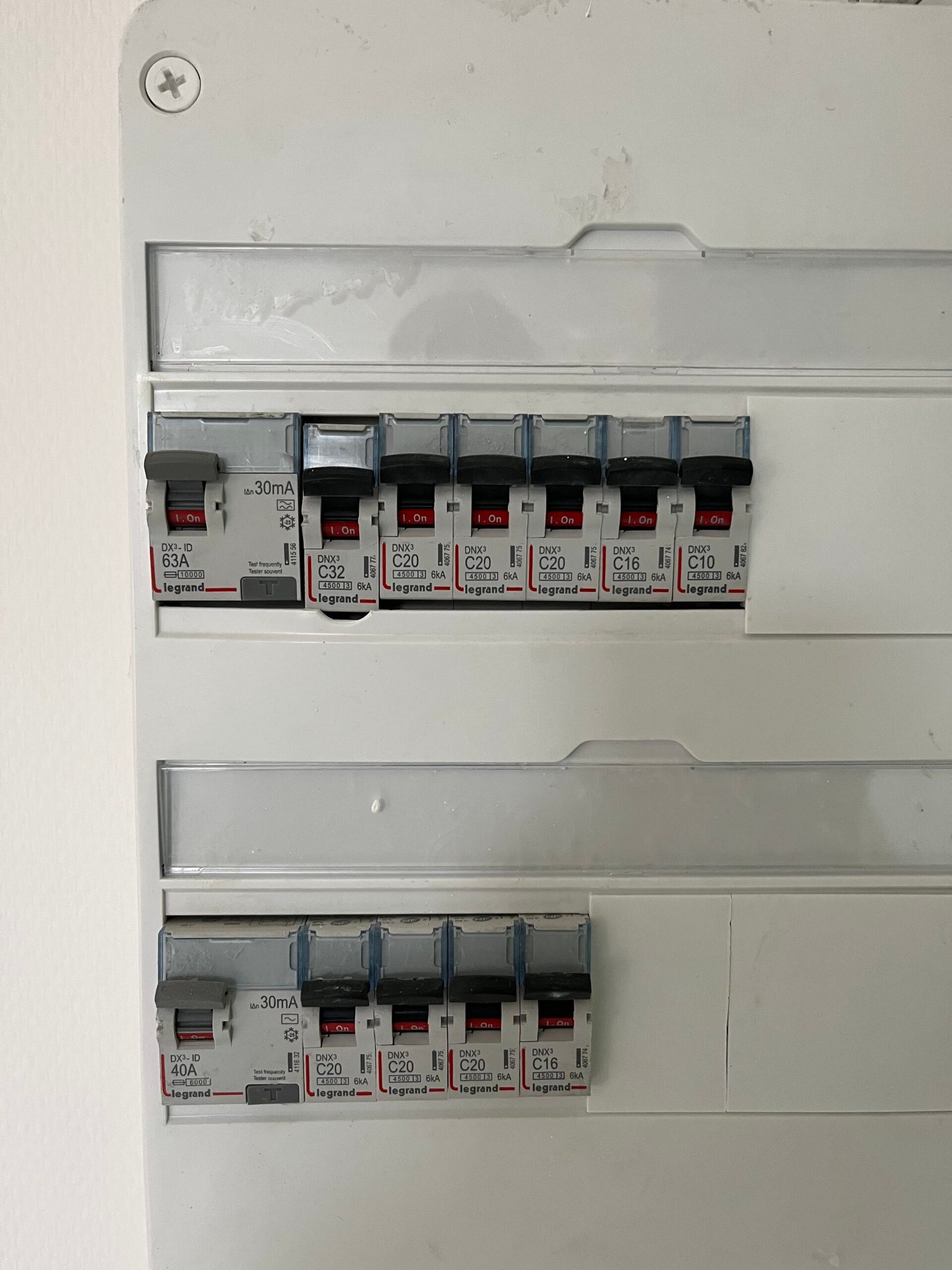 Travaux de rénovation électrique à Strasbourg – mise aux normes et modernisation de vos installations